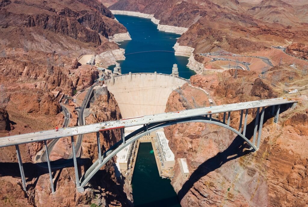 Breezifulhoover Dam Amerique