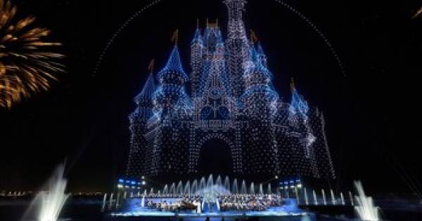 Yas Island Celebrates Announcement of Disney Theme Park Resort with a Record-Breaking Drone Show