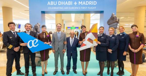 Etihad Airways and Air Europa celebrate inaugural flight milestone