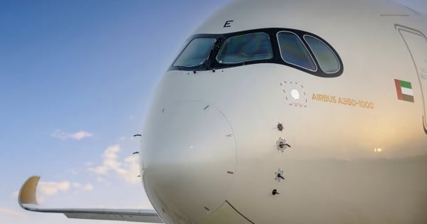 Etihad brings its flagship A350 to Sydney with private Business Suites featuring sliding doors