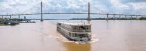 Bienvenue à bord du RV Mekong Princess, votre refuge fluvial entre deux mondes.