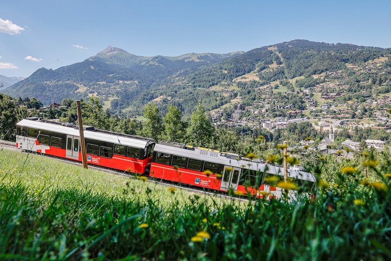 train chamonix